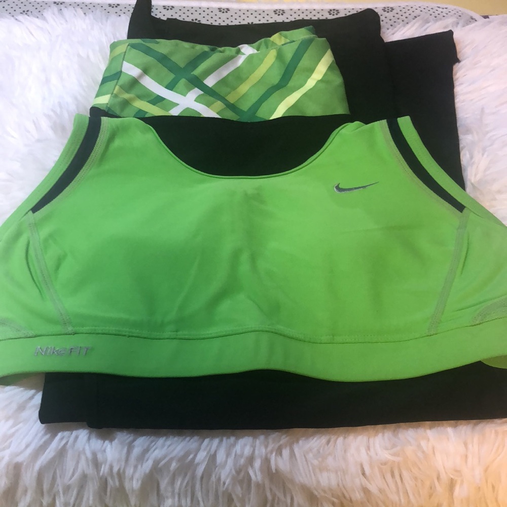 NIKE-2 Piece Fit Dry Sports Bra & Athletic Legging Set Size Medium